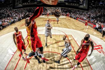 开云官网-圣城新王！德罗赞冠军级表现 马刺逆转火箭获关键胜利