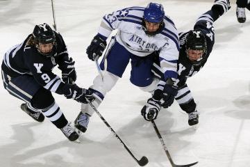 开云体育-暗夜唯一炬火，劳塔罗东决关键战全程高能燃亮胜局