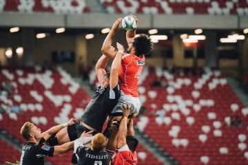 开云官方app入口-绿茵场上的东契奇，意甲焦点战之夜，一人主宰比赛走向