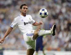 开云体育入口-从联合杯到红土场，梅德韦杰夫的逆转狂潮为何独一无二？