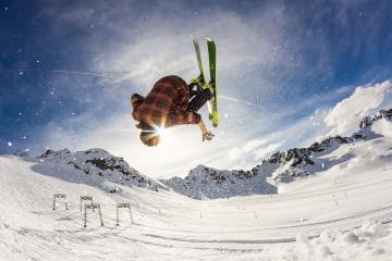 开云官网-银河战舰破冰北欧，小蜘蛛灼热斯坦福桥