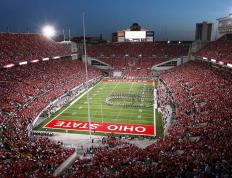 开云APP-跨界风暴，马龙全场统治力引爆赛场，瑞典队3-0完胜波兰队背后的传奇之夜