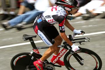 开云体育-破晓一枪，当维京战吼遇上樱花静寂，波尔如何用0.01秒改写历史