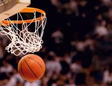 开云体育在线-绝杀与统治，一场胜利的两副面孔—当马刺的韧性与布伦森的利刃诠释篮球美学