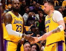 开云体育APP下载-关于湖人再胜灰熊，詹姆斯领衔全队火力猛攻的信息