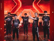 开云体育app-包含CLG翻盘EDG，Xiaohu线上压制力十足宿命之战2025世界赛，让粉丝疯狂欢呼的词条