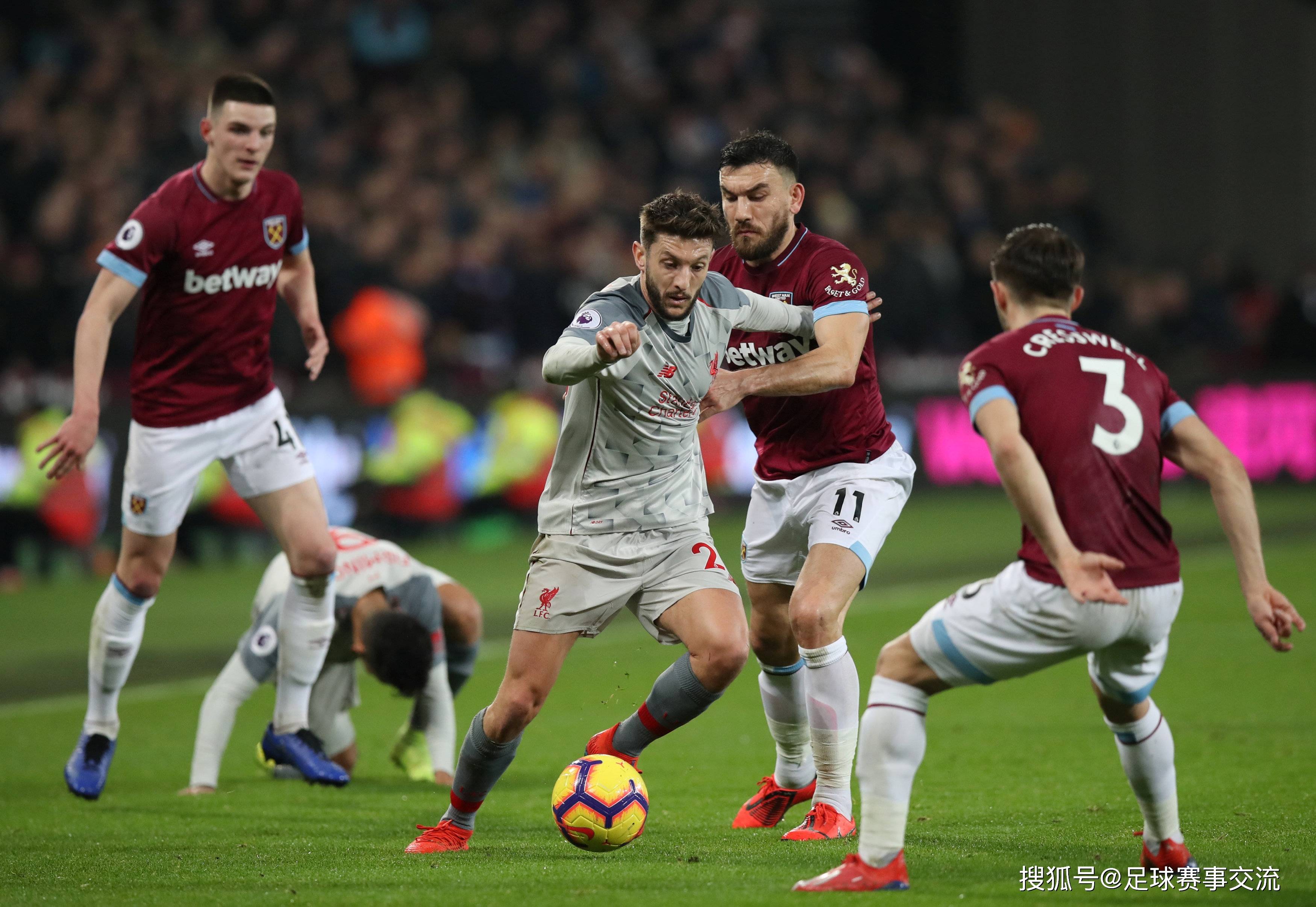 开云平台-顶尖足球球队在联赛中展现出色