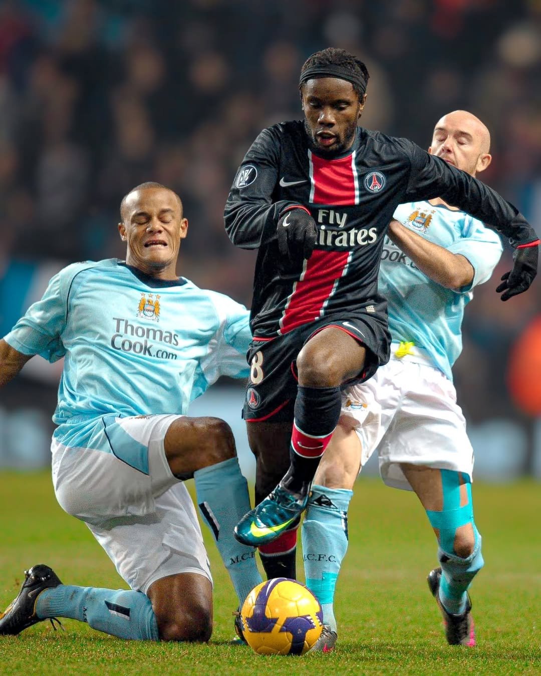 开云体育下载-曼城主场大胜诺维奇，继续追赶领头羊