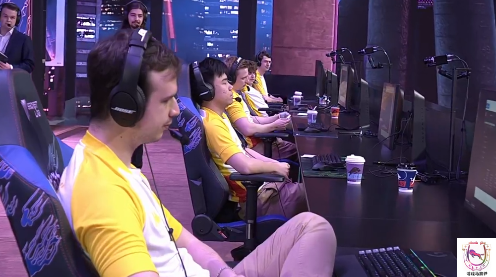 开云体育app-C9绝杀DFM,Clid线上压制力十足峡谷大战半决赛,让粉丝疯狂欢呼