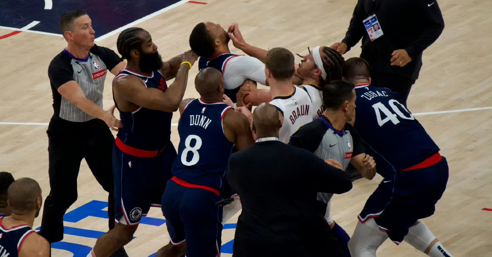 开云官方app入口-包含快船遭遇四连败，球队气势不振的词条