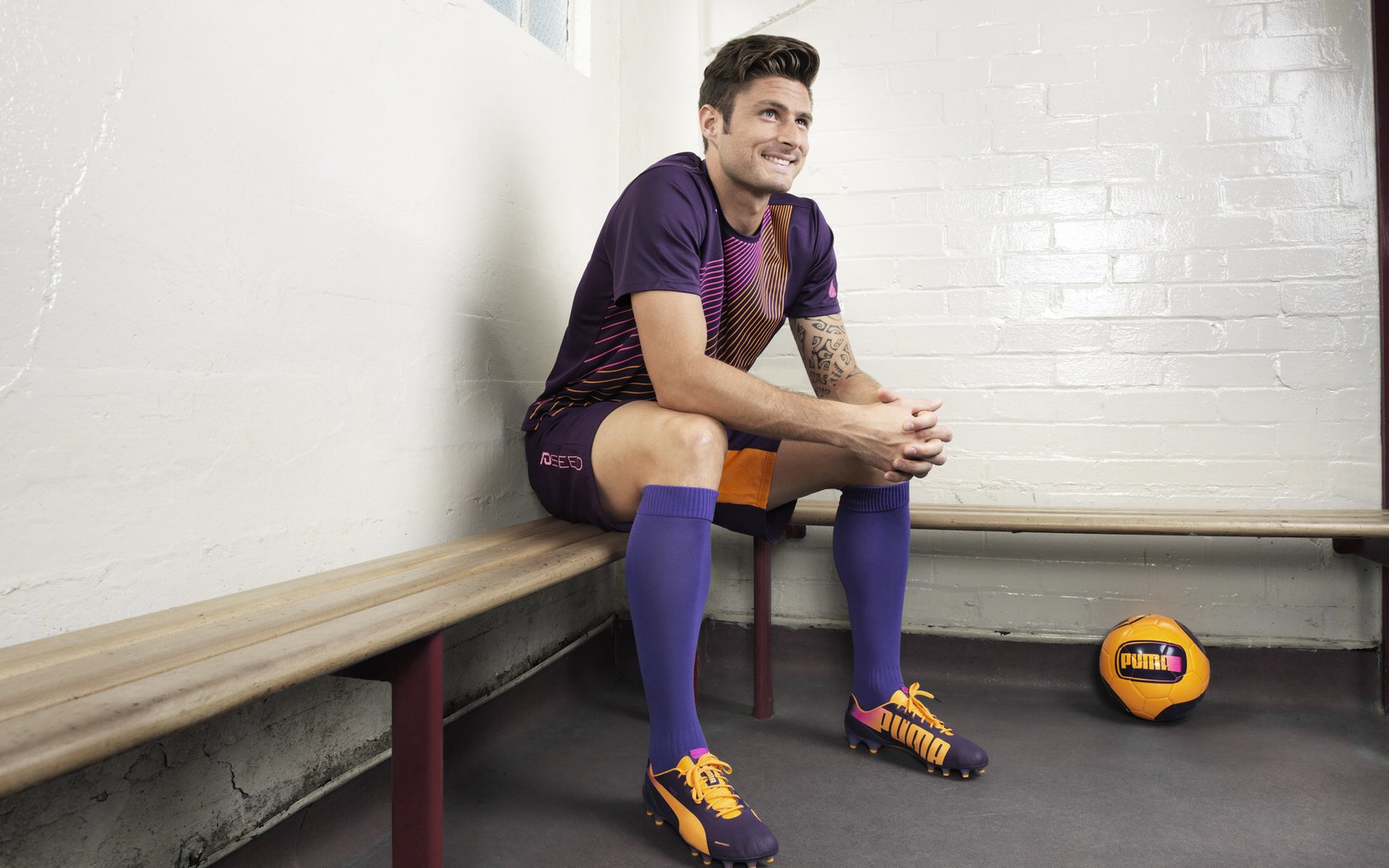 开云体育平台APP-扳平比分，当德甲争冠夜遇见西亚卡姆的逆袭之路