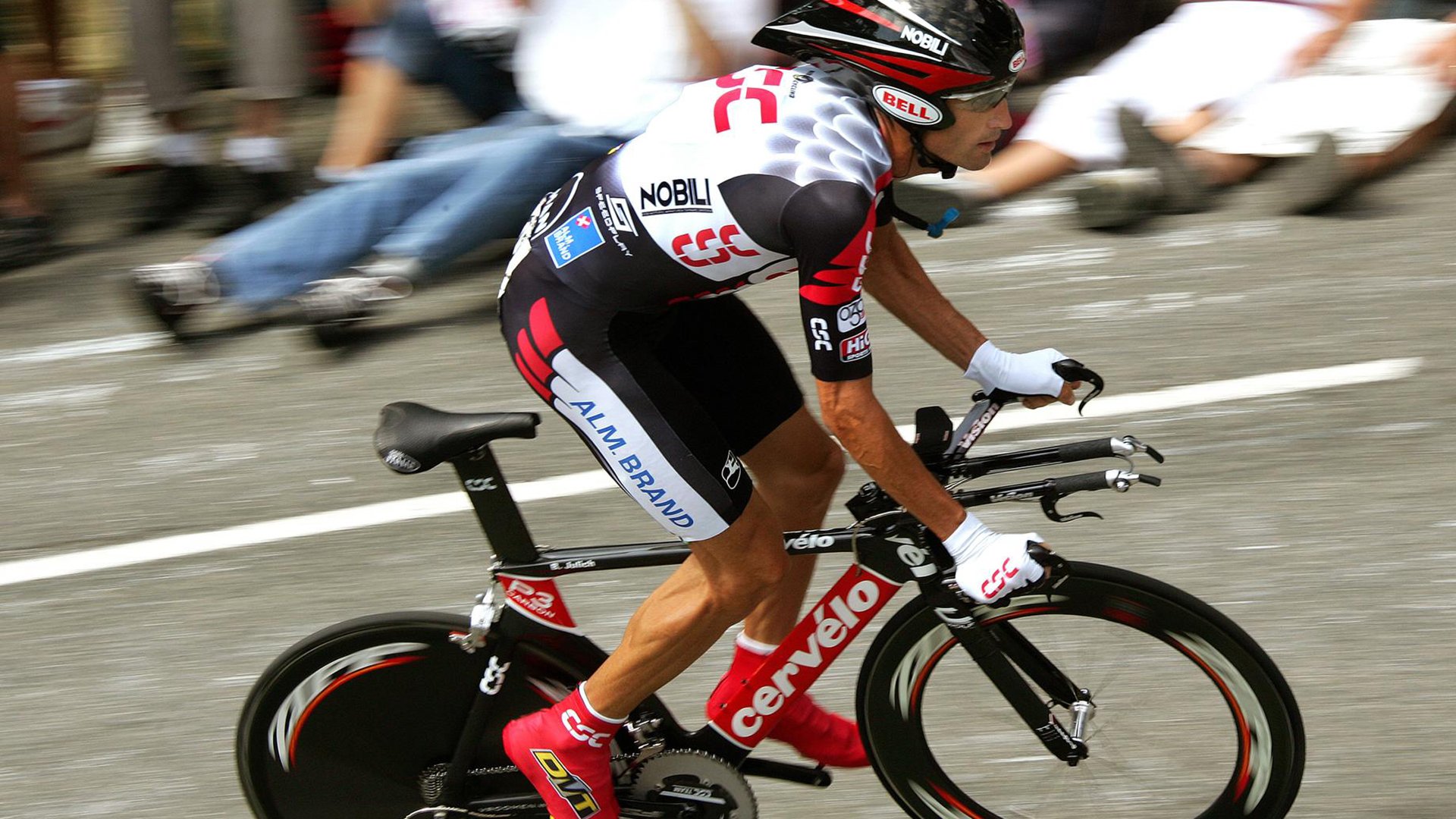 开云体育下载-落寞的旧神与绽放的新王，阿根廷惊天逆转，托尼诠释何为蜕变